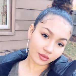 Meet your Posher, Madeline